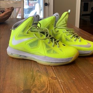 Lebron Men’s Basketball shoes